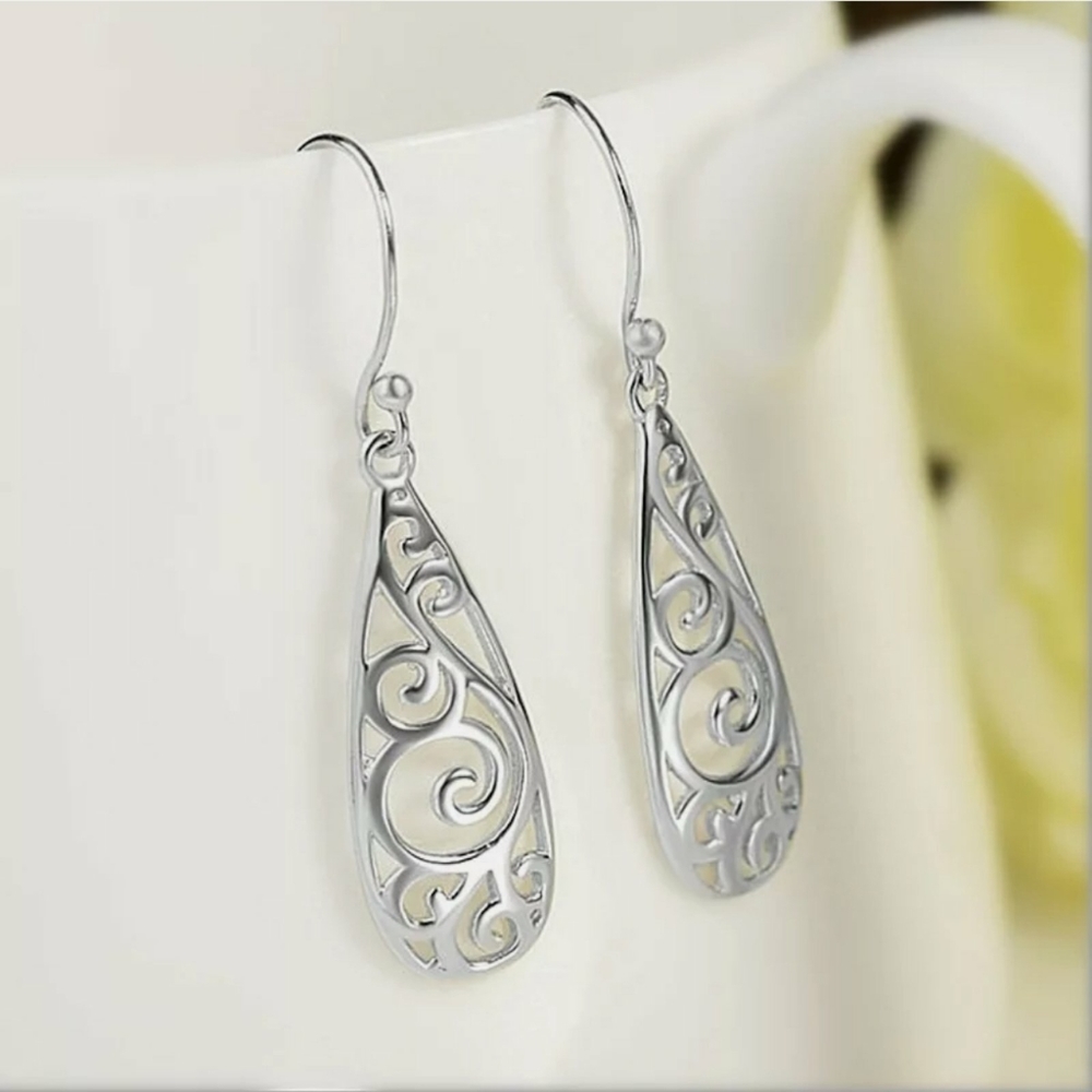 Hollow Out  Silver Drop Earrings - Picture 2 of 4